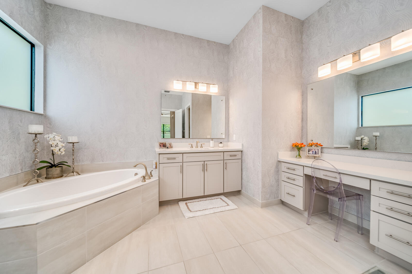 17970 Lake Azure Way