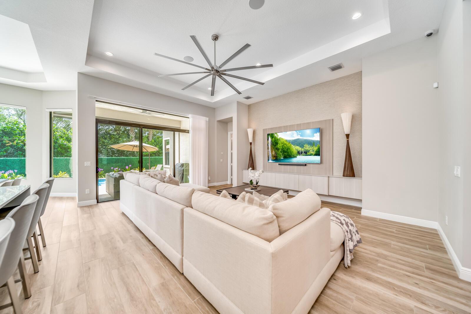 17970 Lake Azure Way