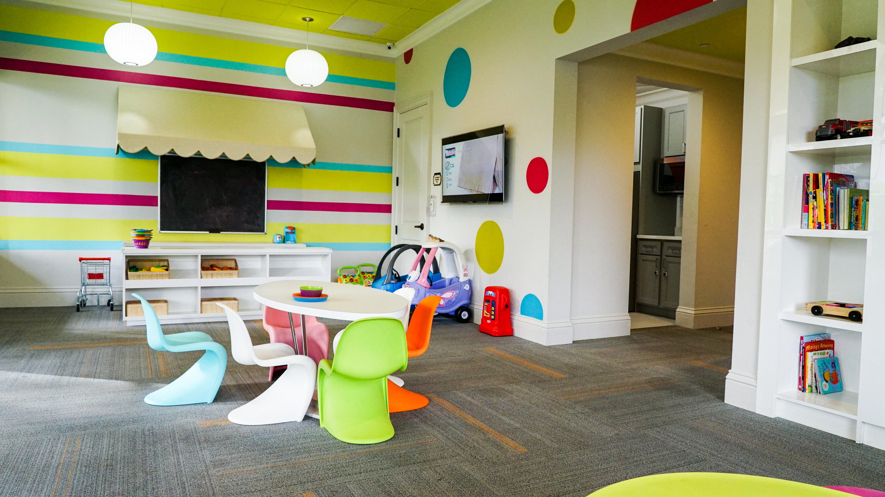 17970 Lake Azure Way