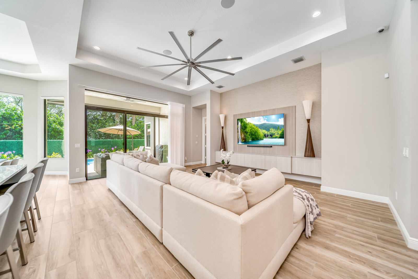 17970 Lake Azure Way