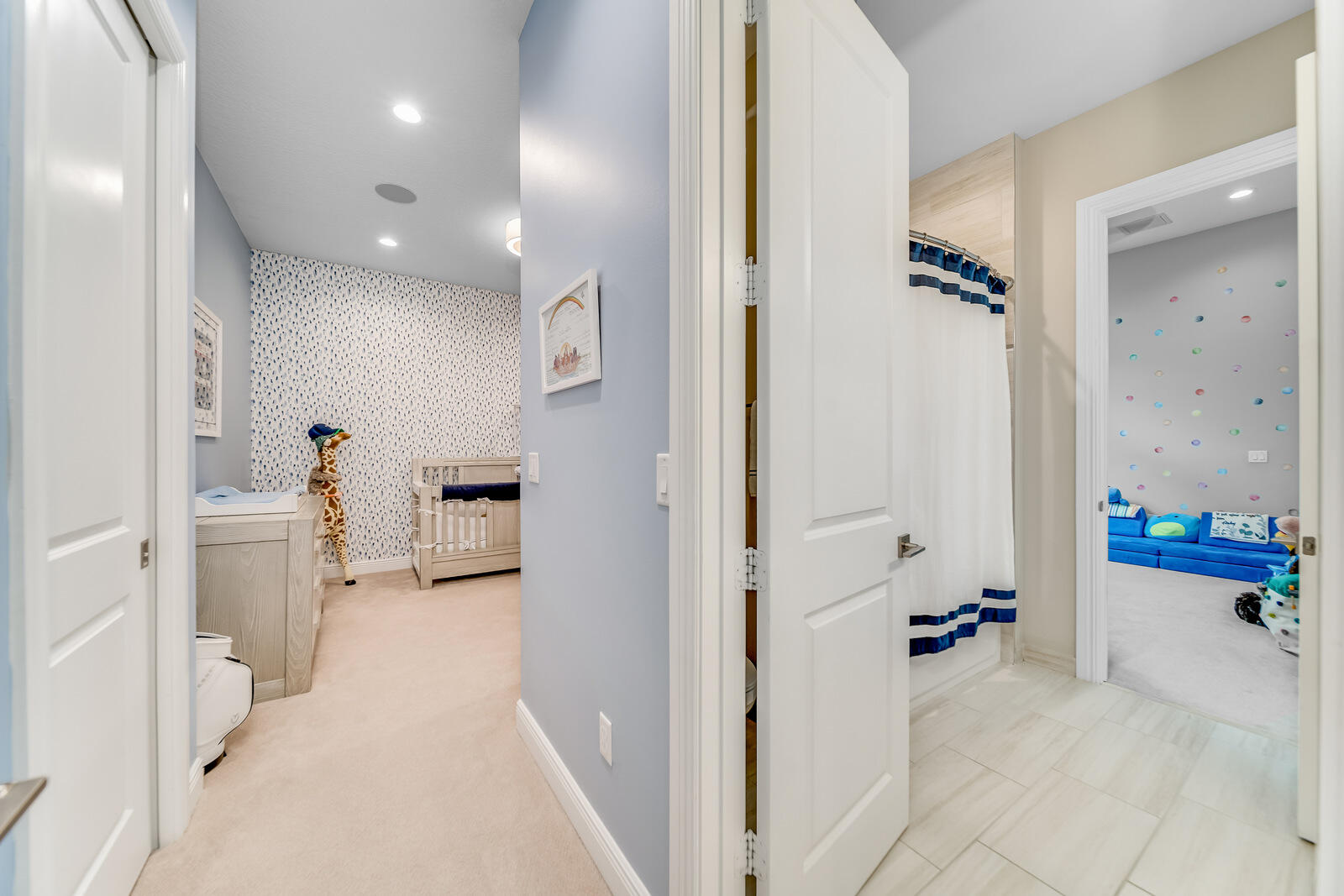 17970 Lake Azure Way