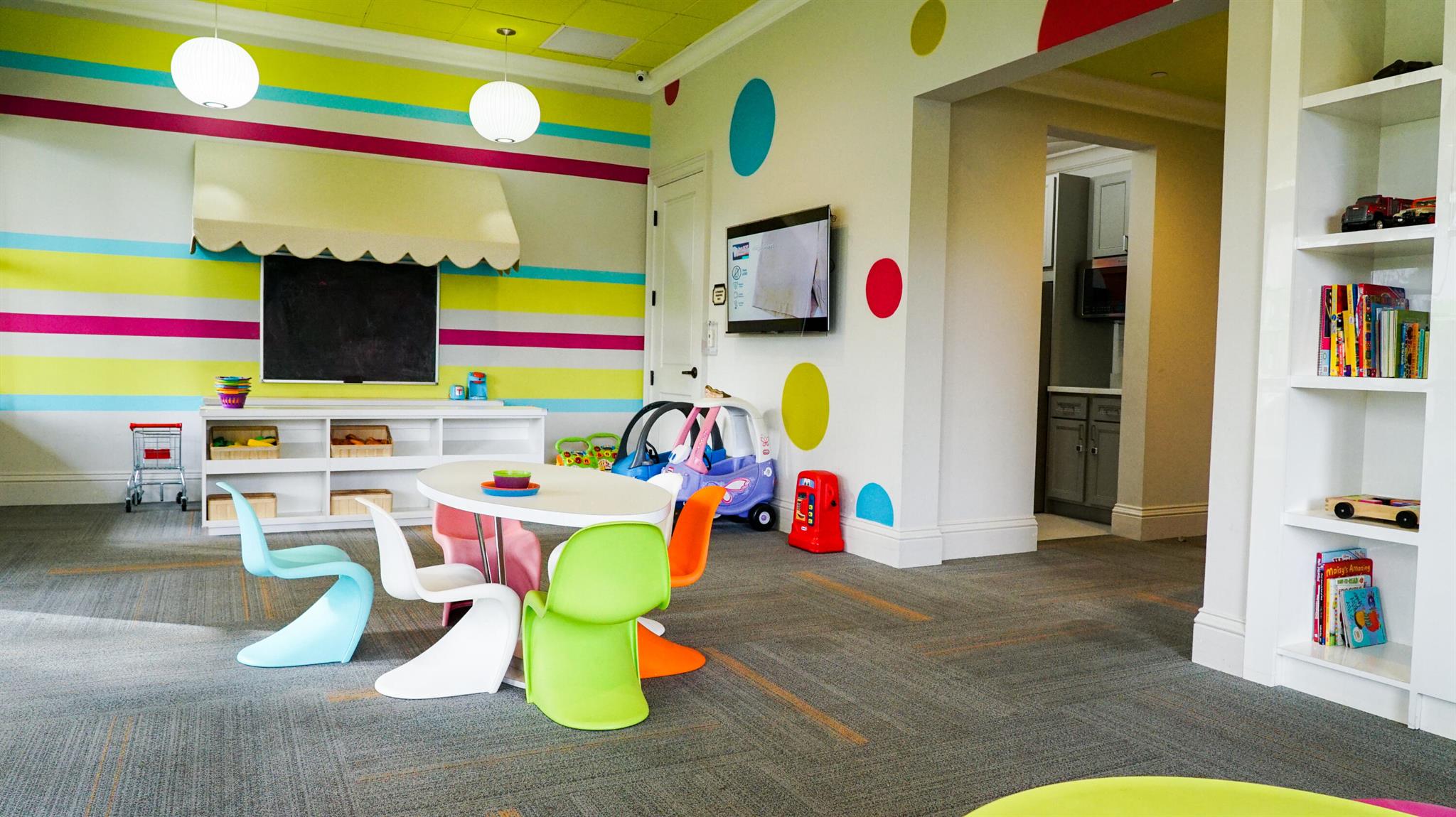 17970 Lake Azure Way