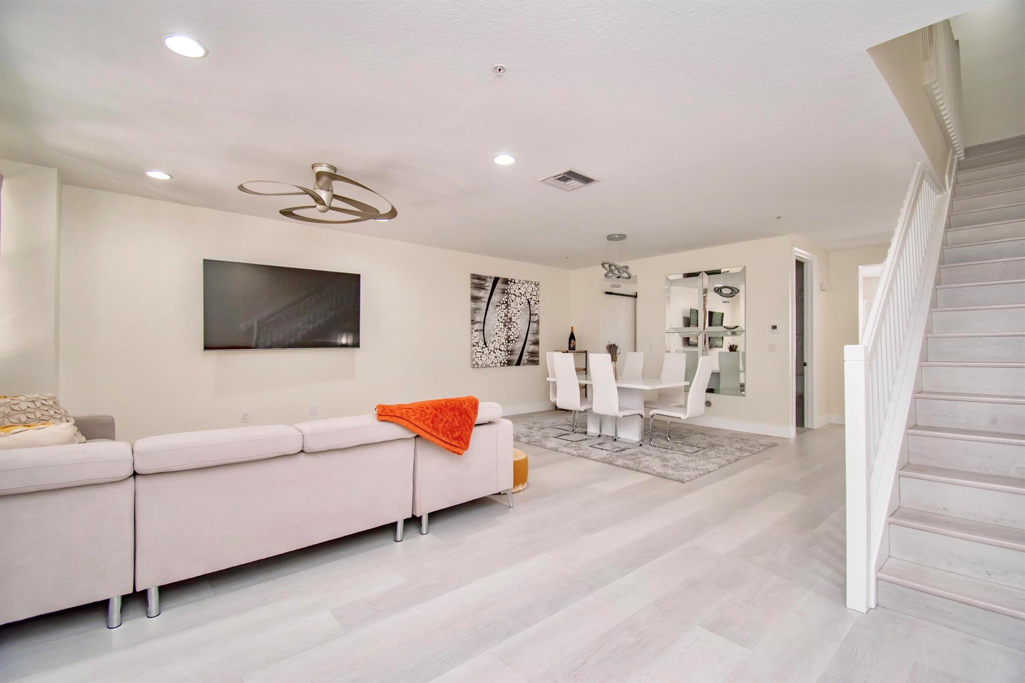 750 Millbrae Court 4