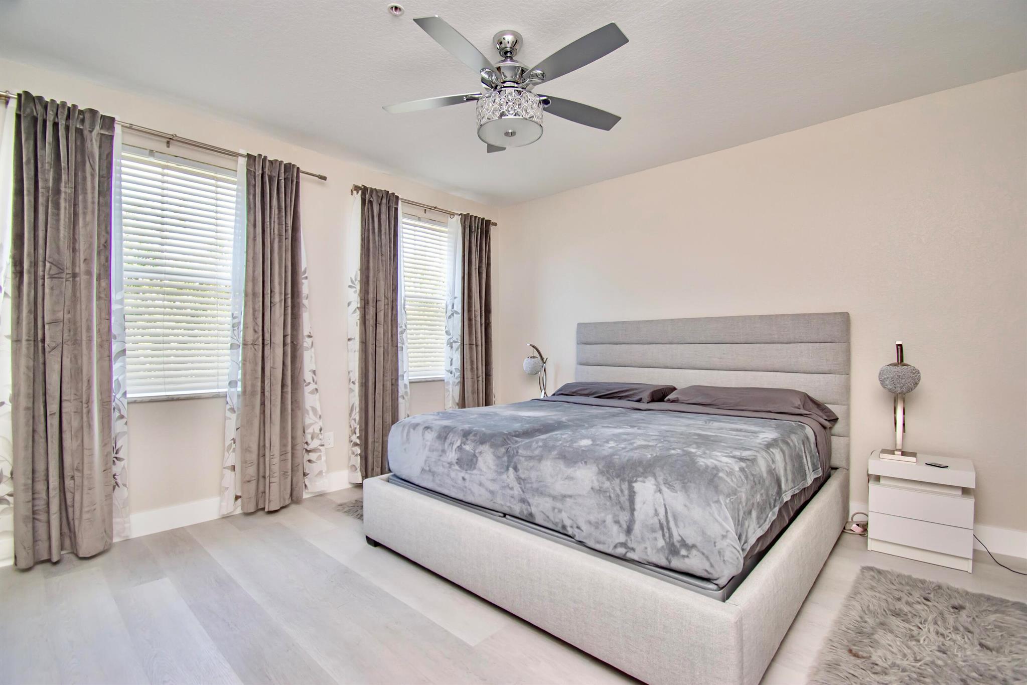 750 Millbrae Court 4