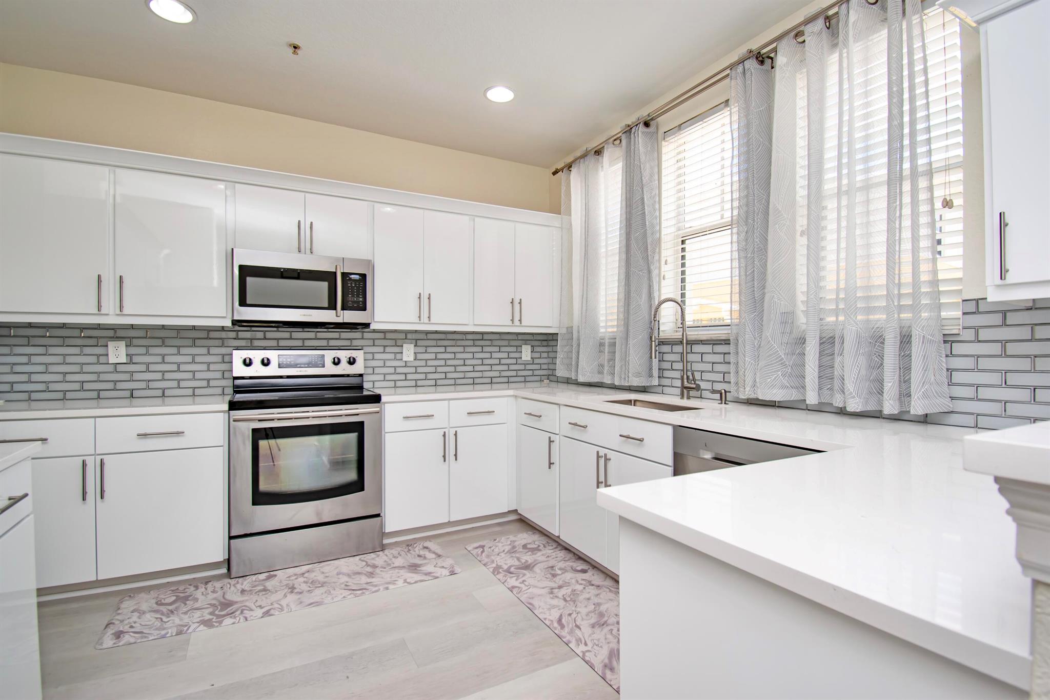 750 Millbrae Court 4