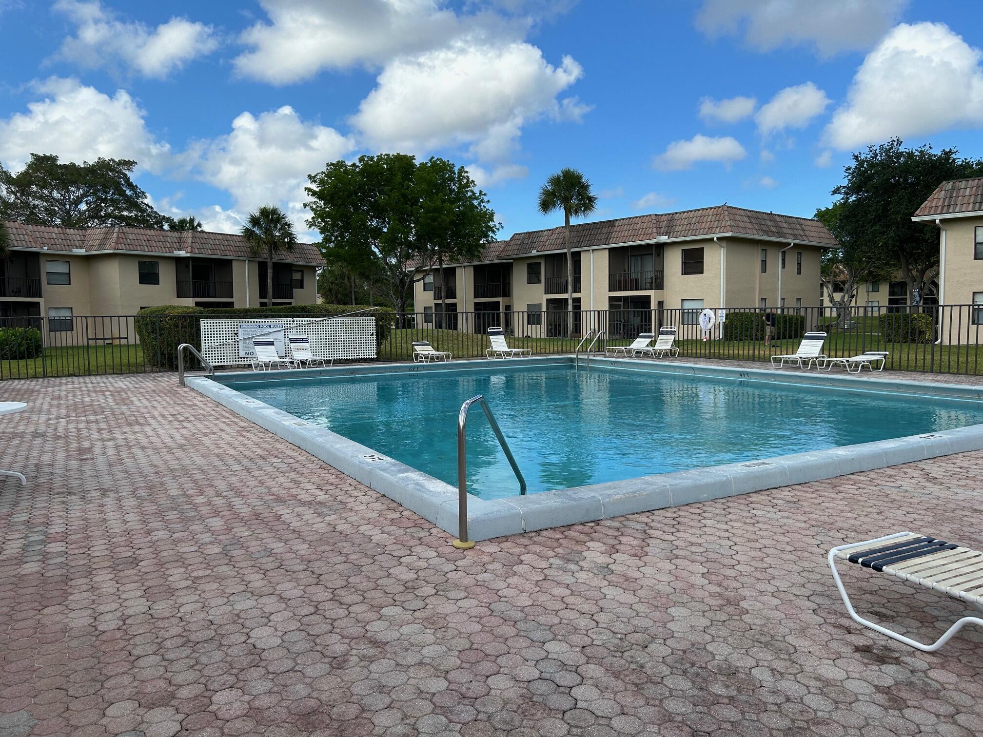 6716 Palmetto Circle S 104
