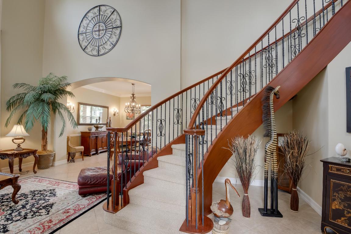 8842 Cobblestone Point Circle