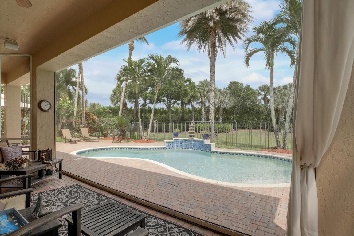 8842 Cobblestone Point Circle