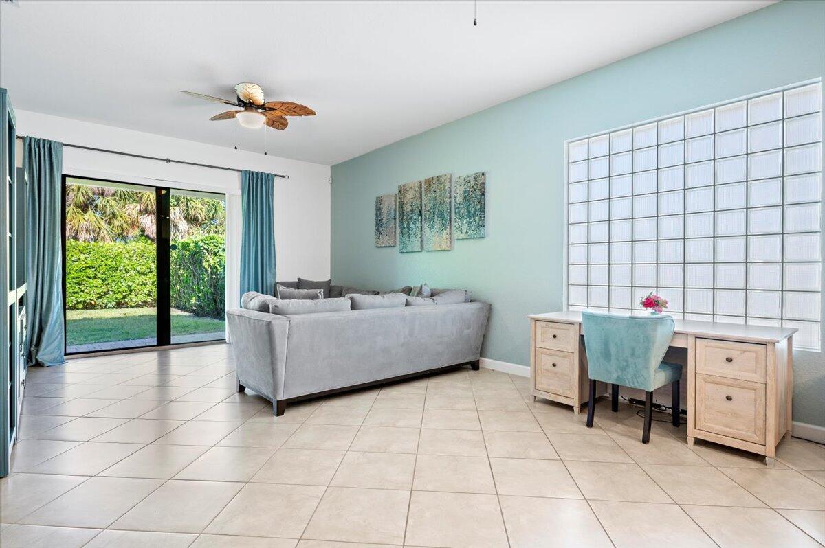 4611 Willow Basin Way