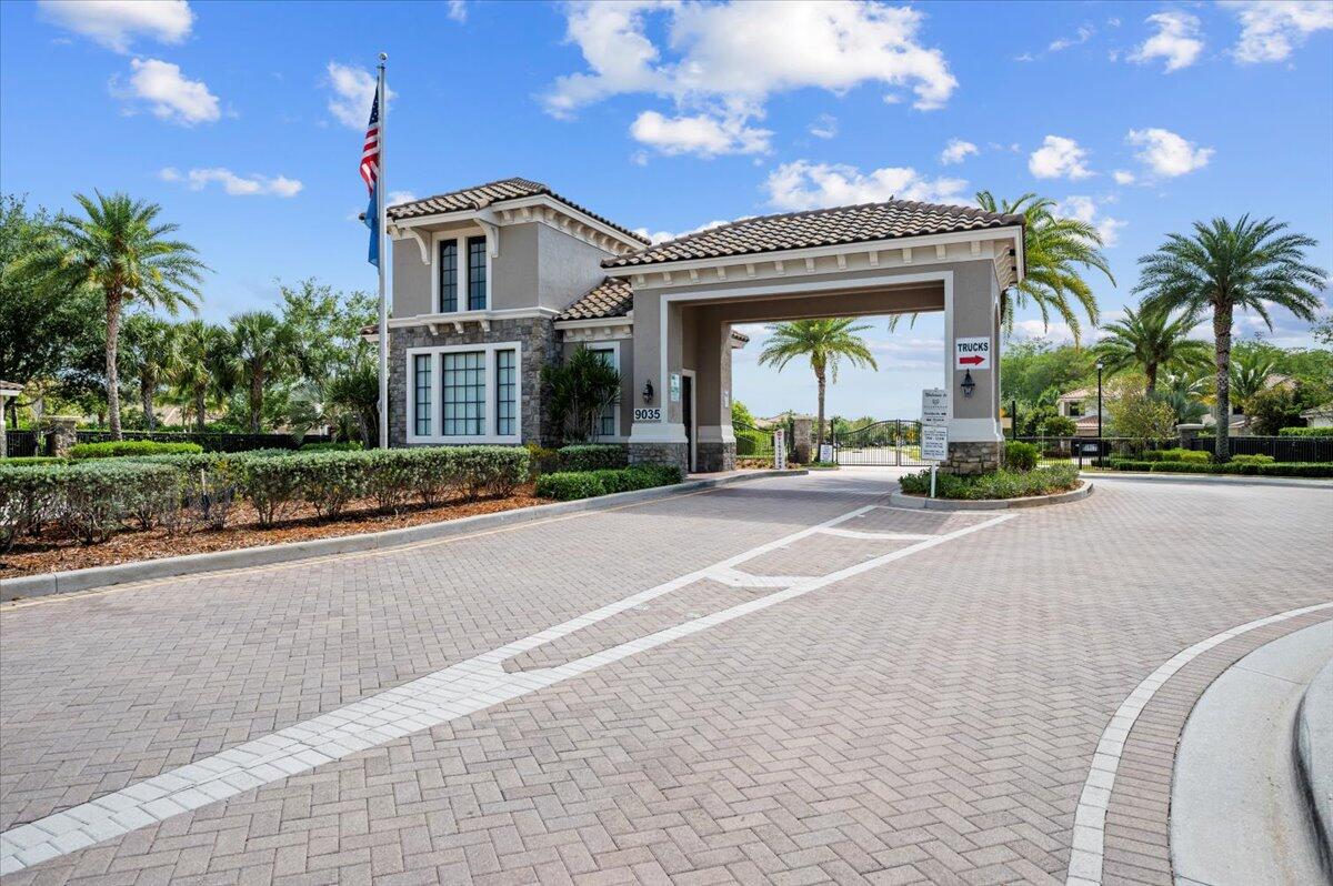 4611 Willow Basin Way