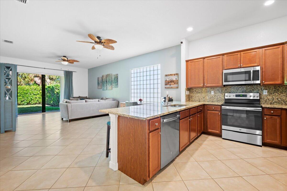 4611 Willow Basin Way