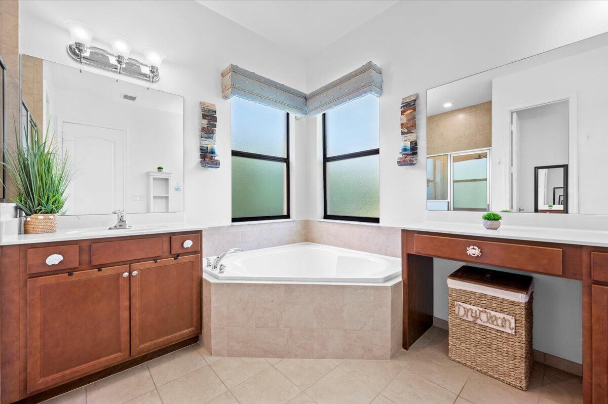 4611 Willow Basin Way