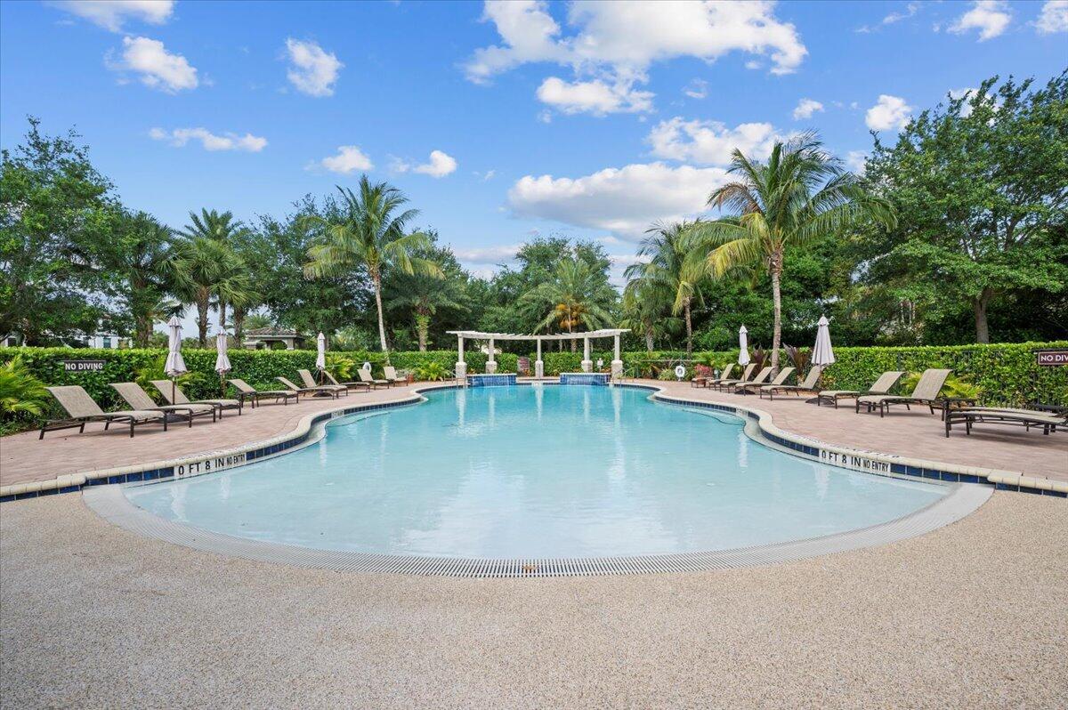 4611 Willow Basin Way