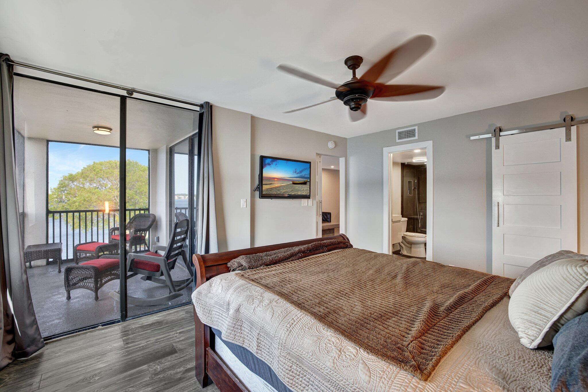 118 Lake Emerald Drive 410