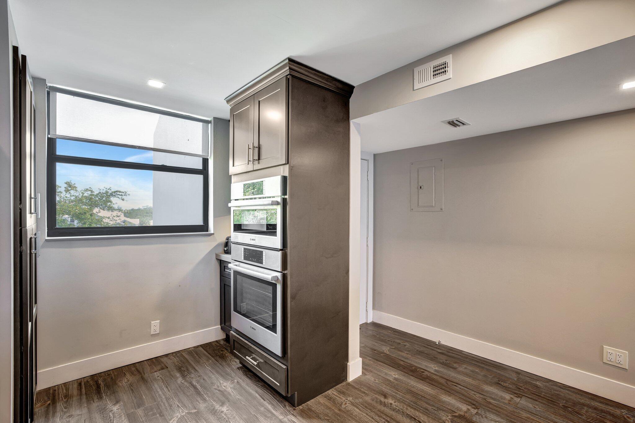 118 Lake Emerald Drive 410