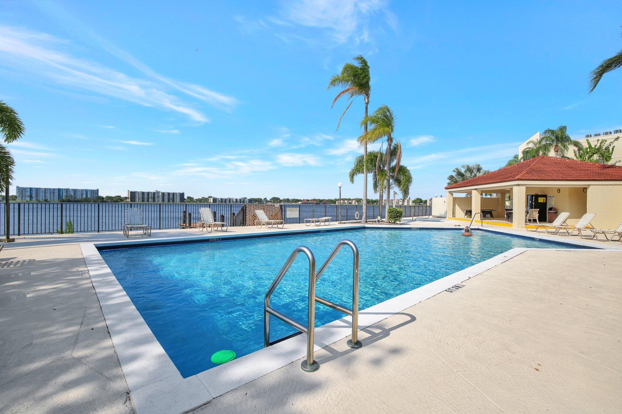 118 Lake Emerald Drive 410