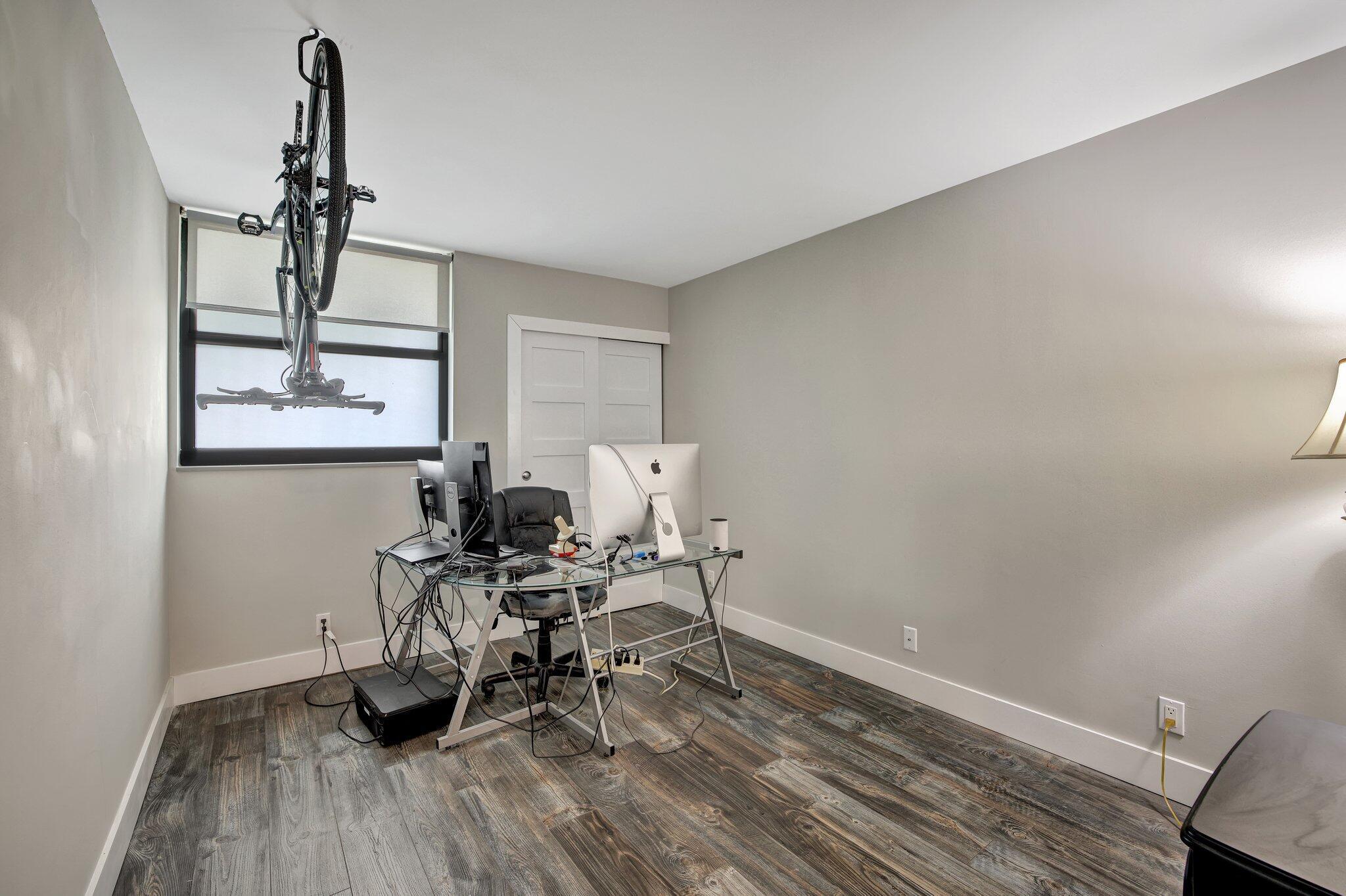 118 Lake Emerald Drive 410