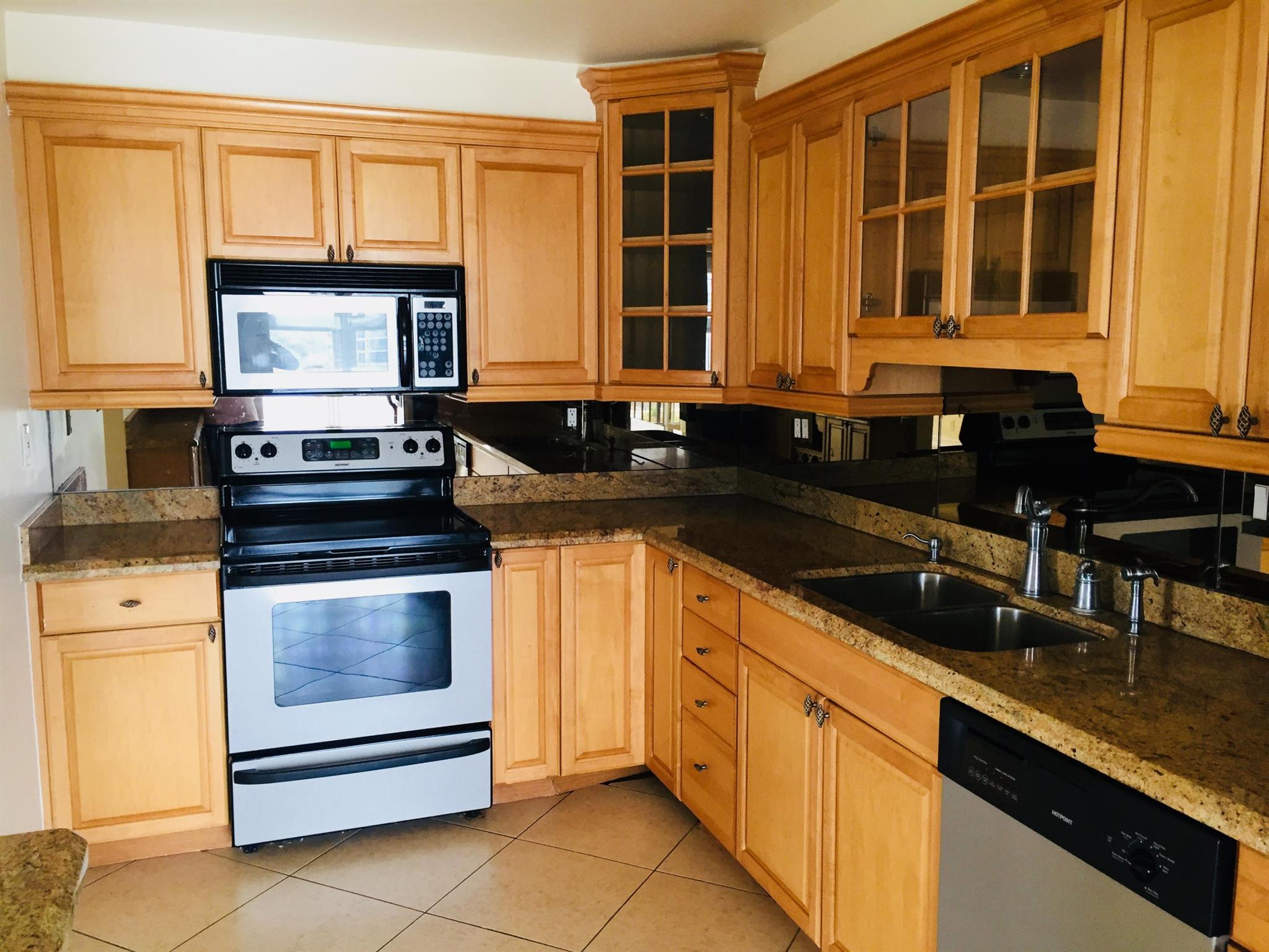 531 N Ocean Boulevard 1001