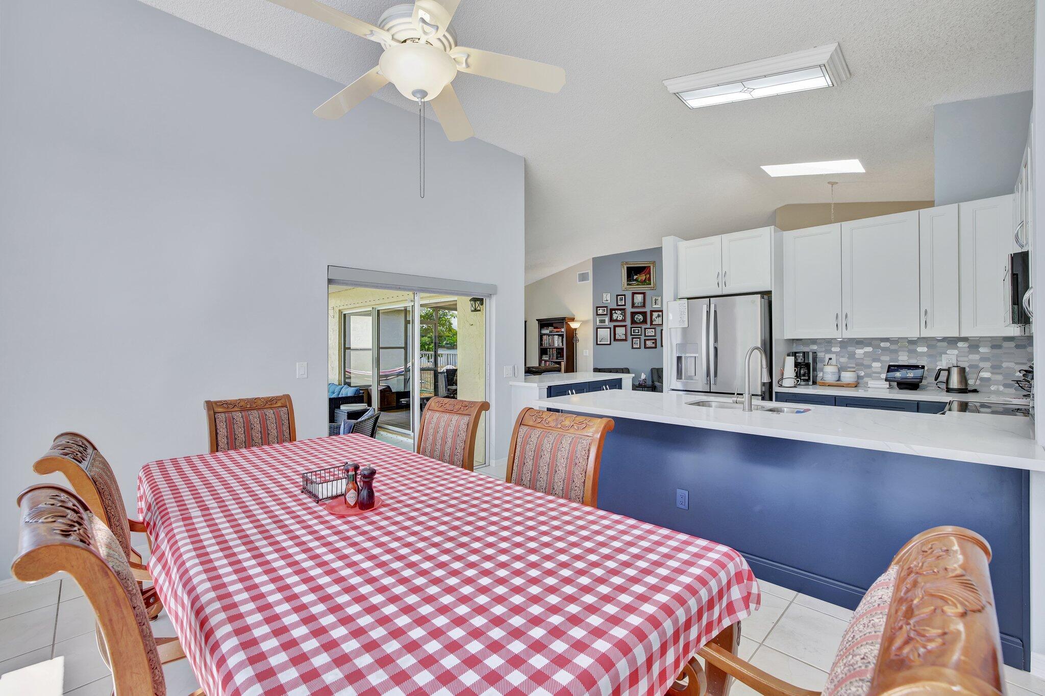 5414 NW 52nd Avenue NW