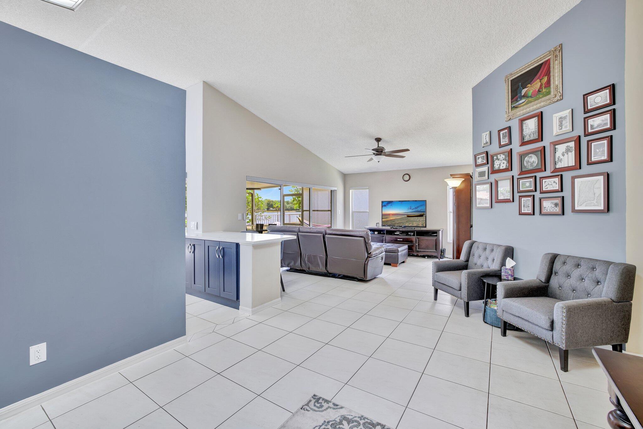 5414 NW 52nd Avenue NW