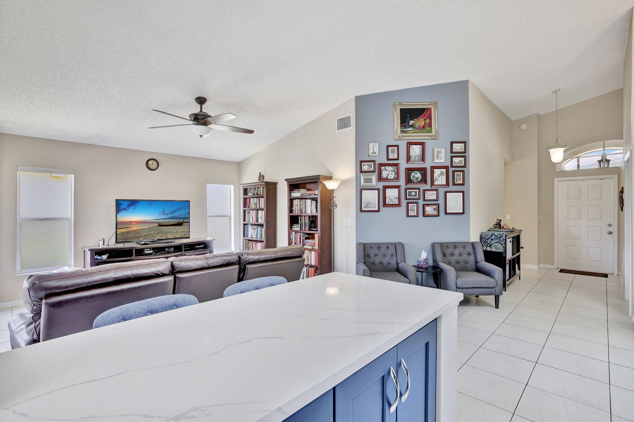 5414 NW 52nd Avenue NW