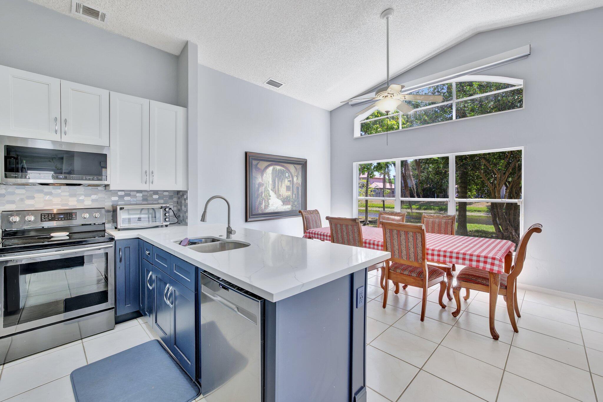 5414 NW 52nd Avenue NW