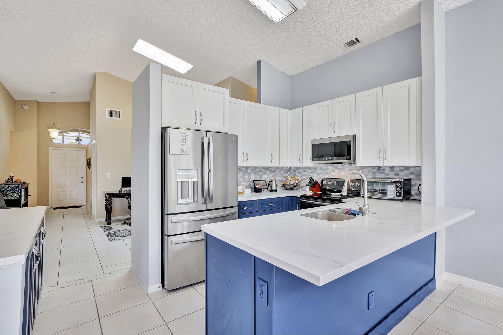 5414 NW 52nd Avenue NW