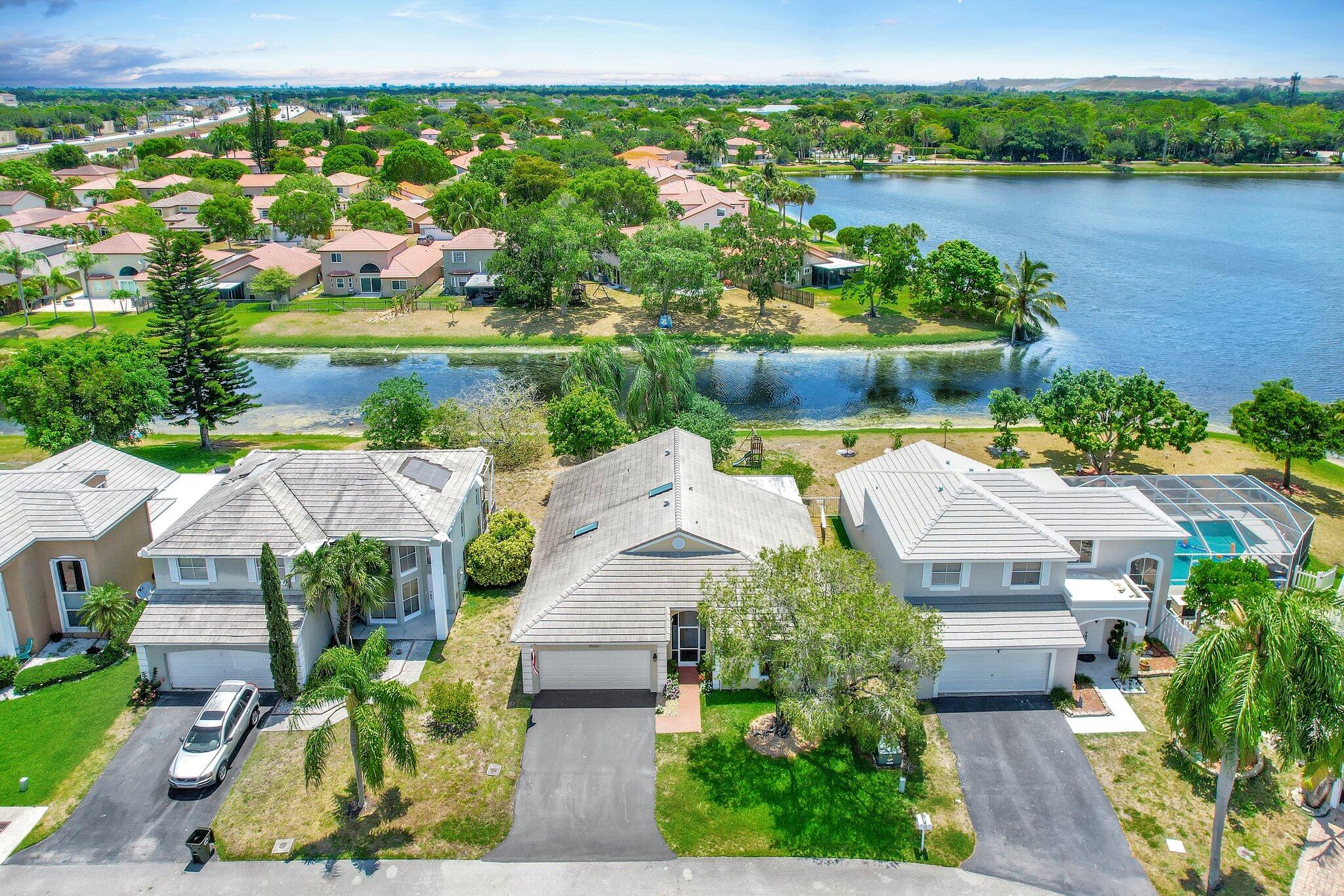 5414 NW 52nd Avenue NW