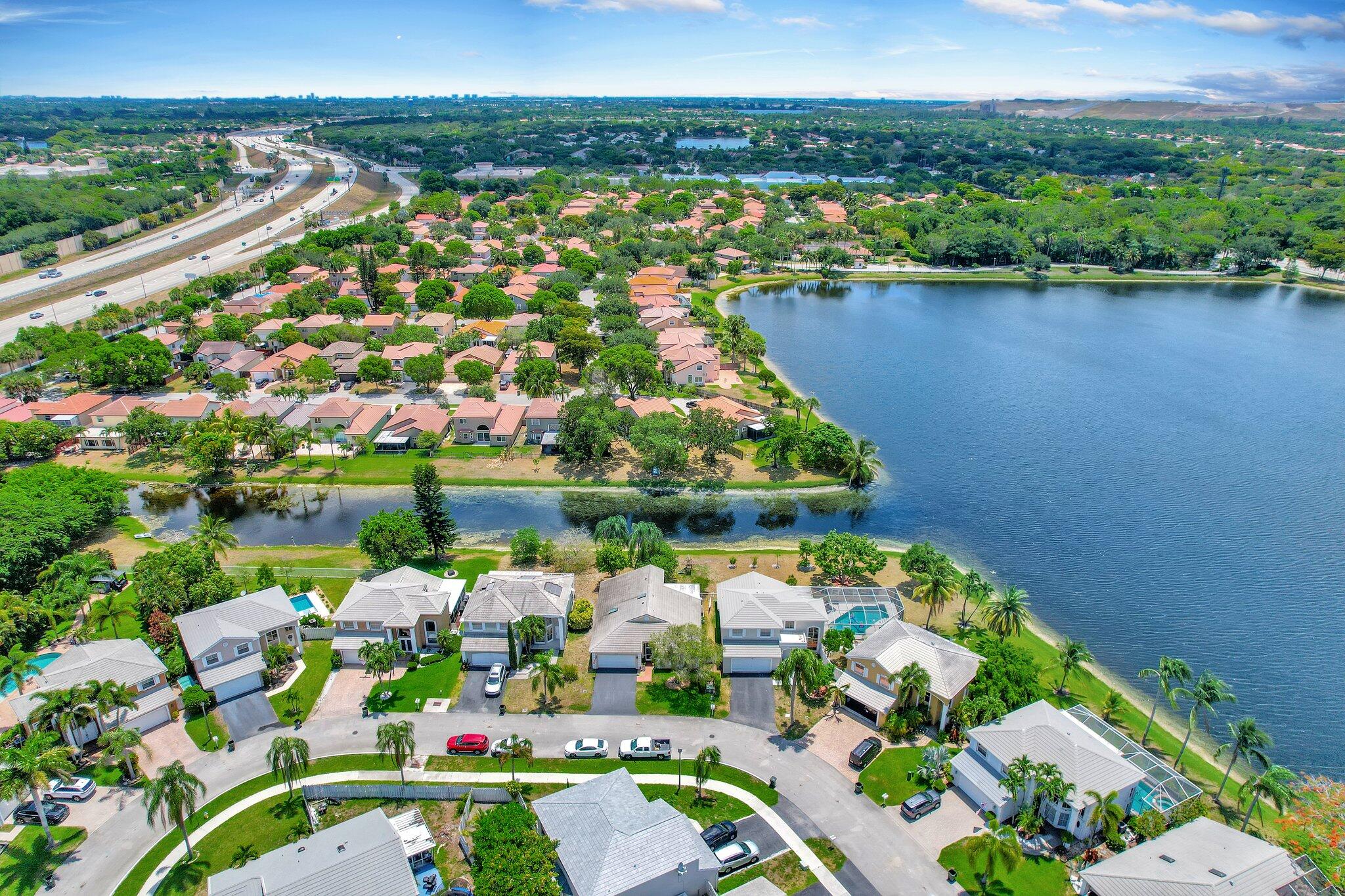 5414 NW 52nd Avenue NW