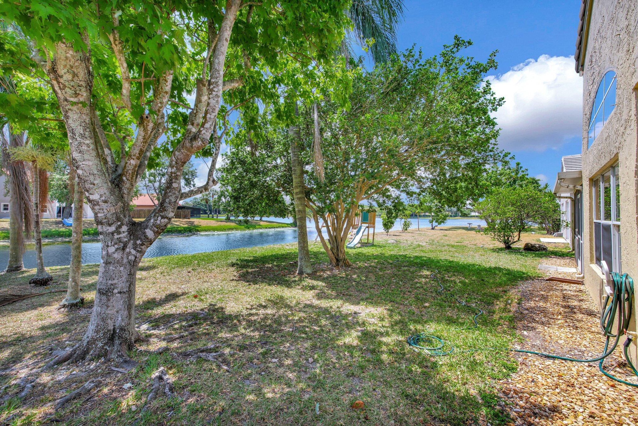 5414 NW 52nd Avenue NW