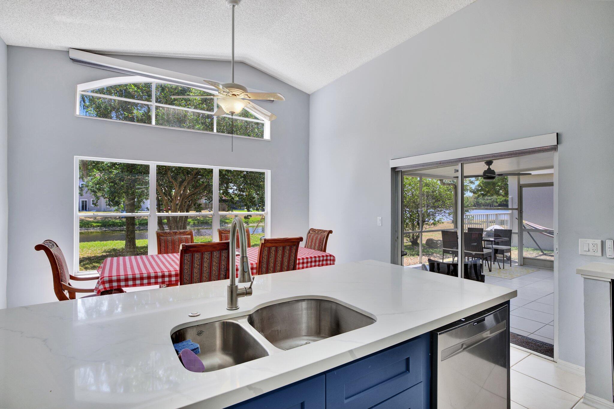 5414 NW 52nd Avenue NW