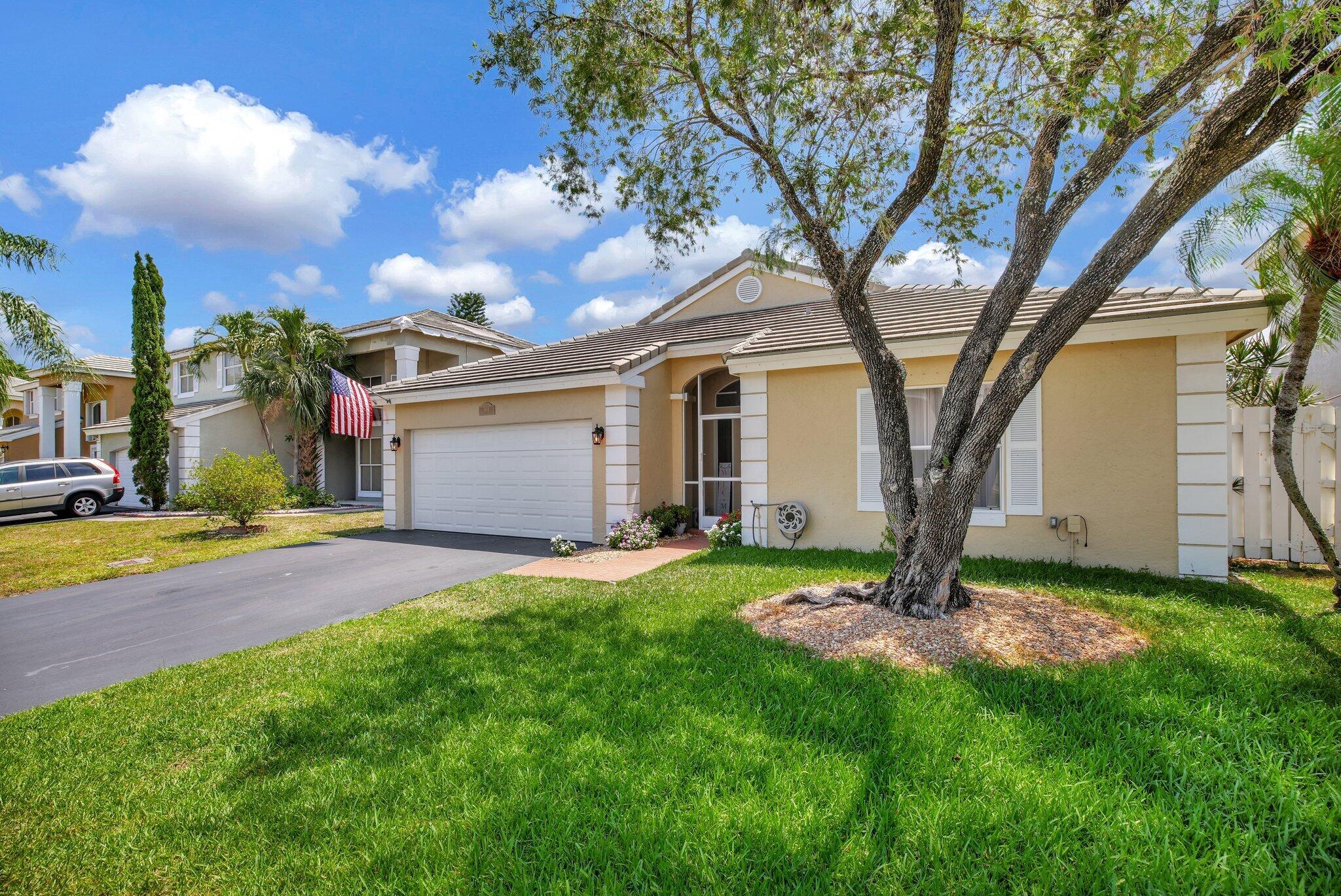 5414 NW 52nd Avenue NW