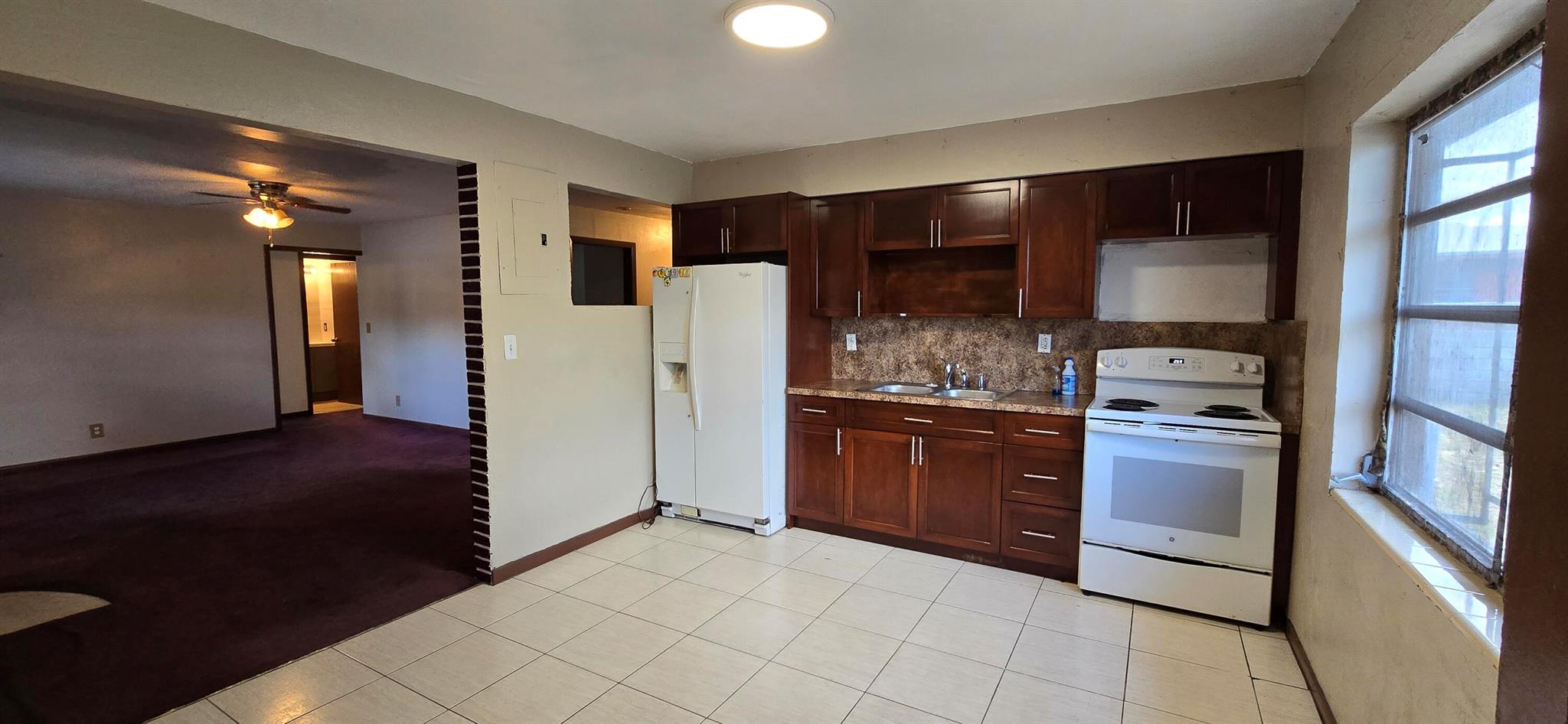 1221 NW 30th Avenue NW