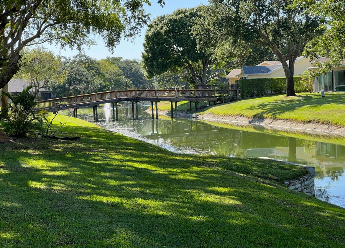 10751 Ladypalm Lane B