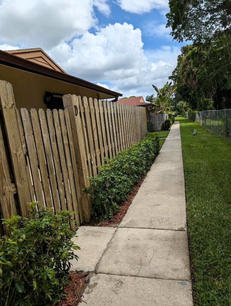 4272 Woodstock Drive D