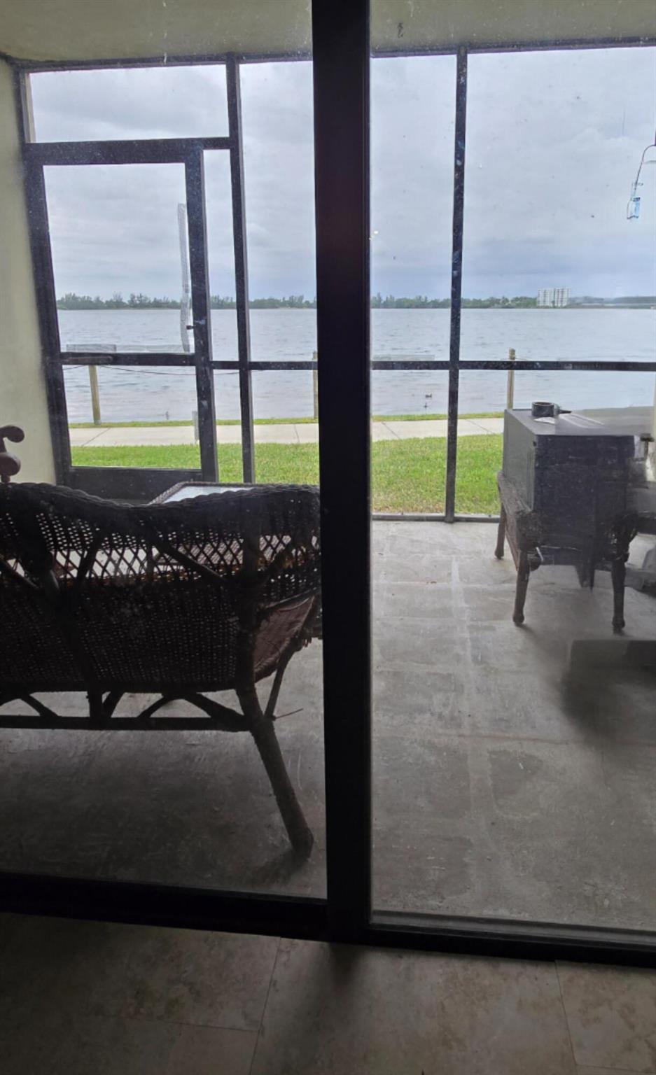 110 Lake Emerald Drive 102