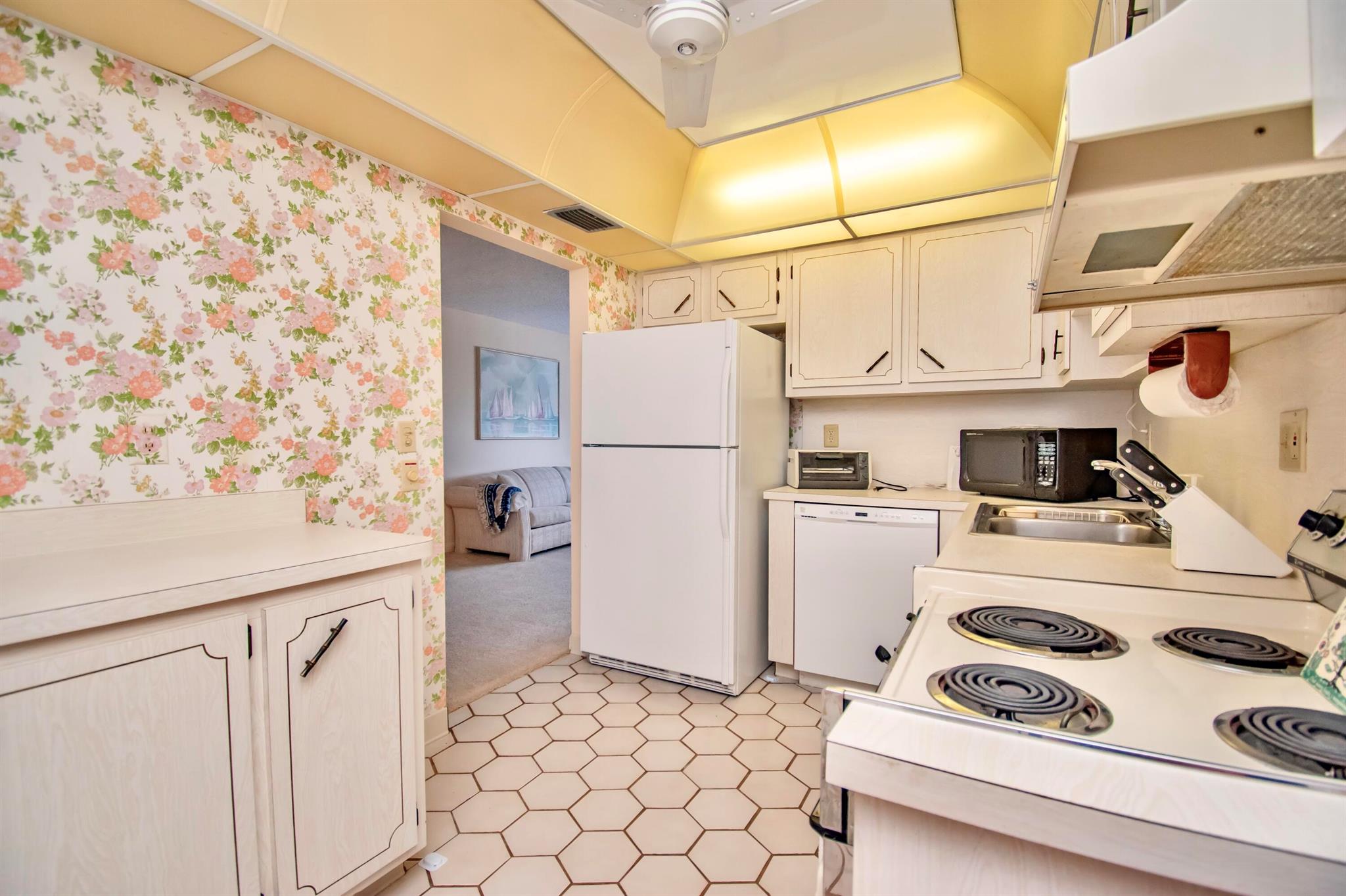 1508 SW Nicholas Drive