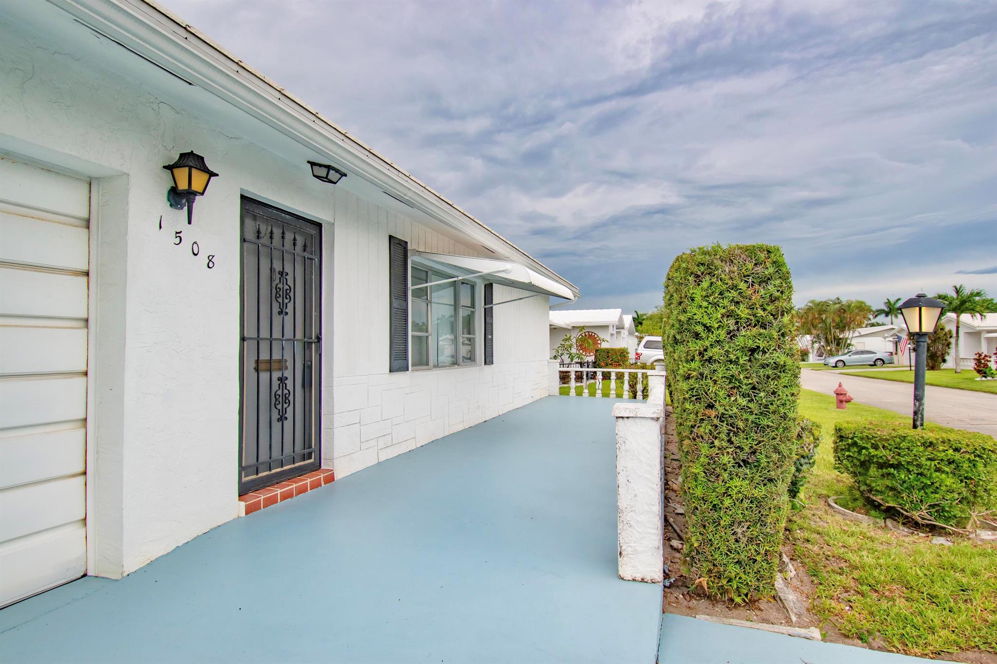 1508 SW Nicholas Drive