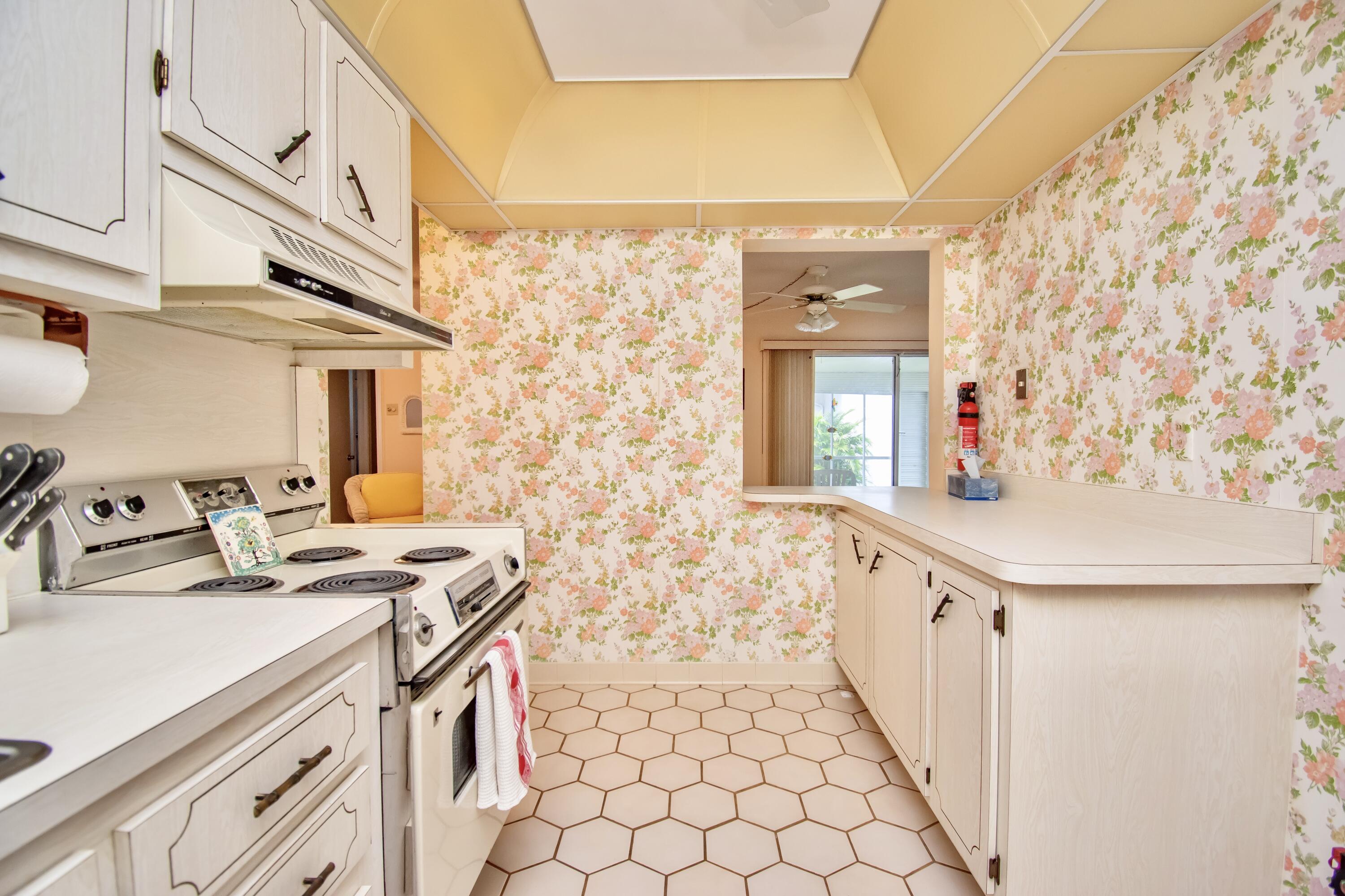 1508 SW Nicholas Drive