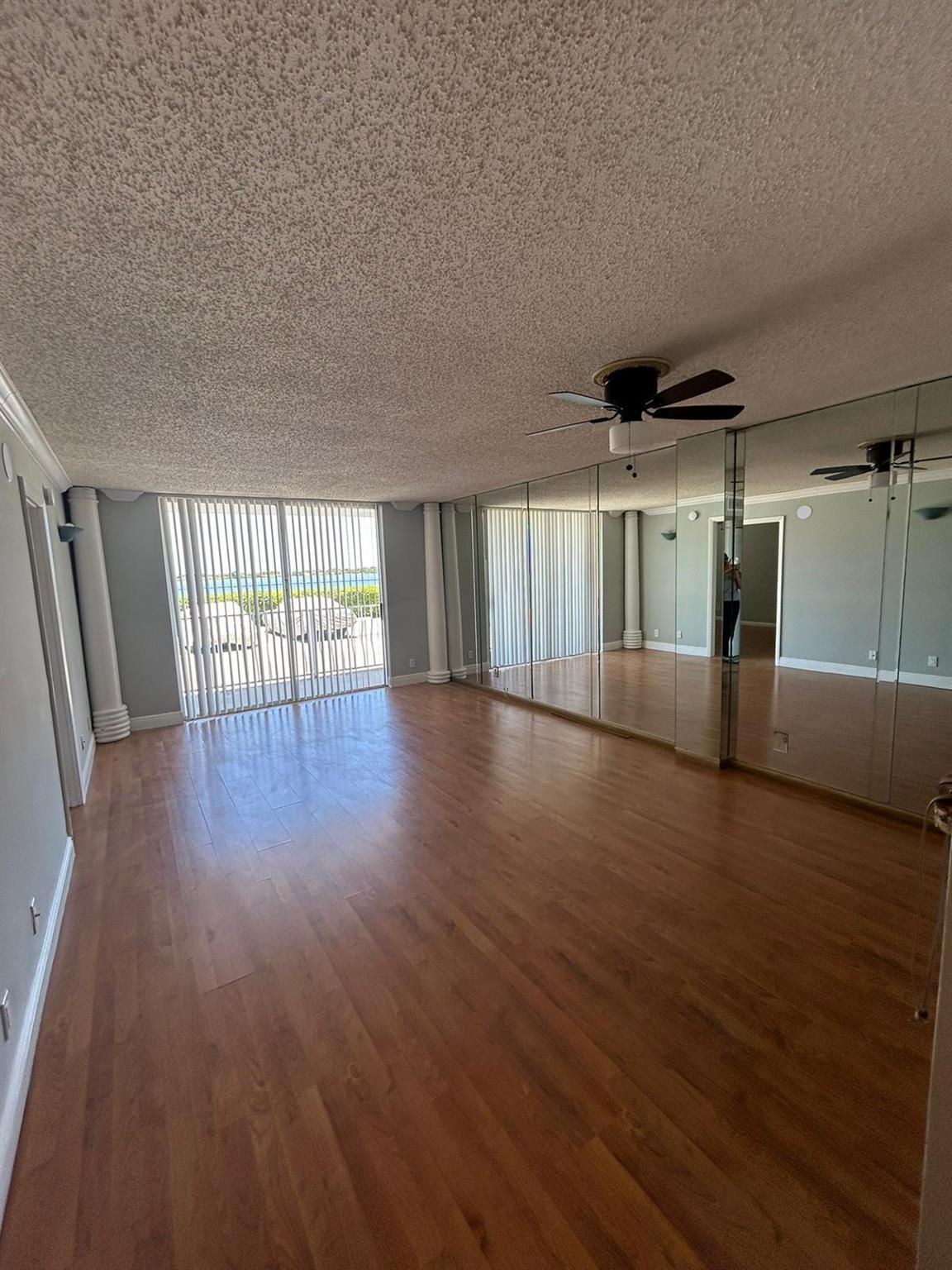 480 Executive Center Drive 1a