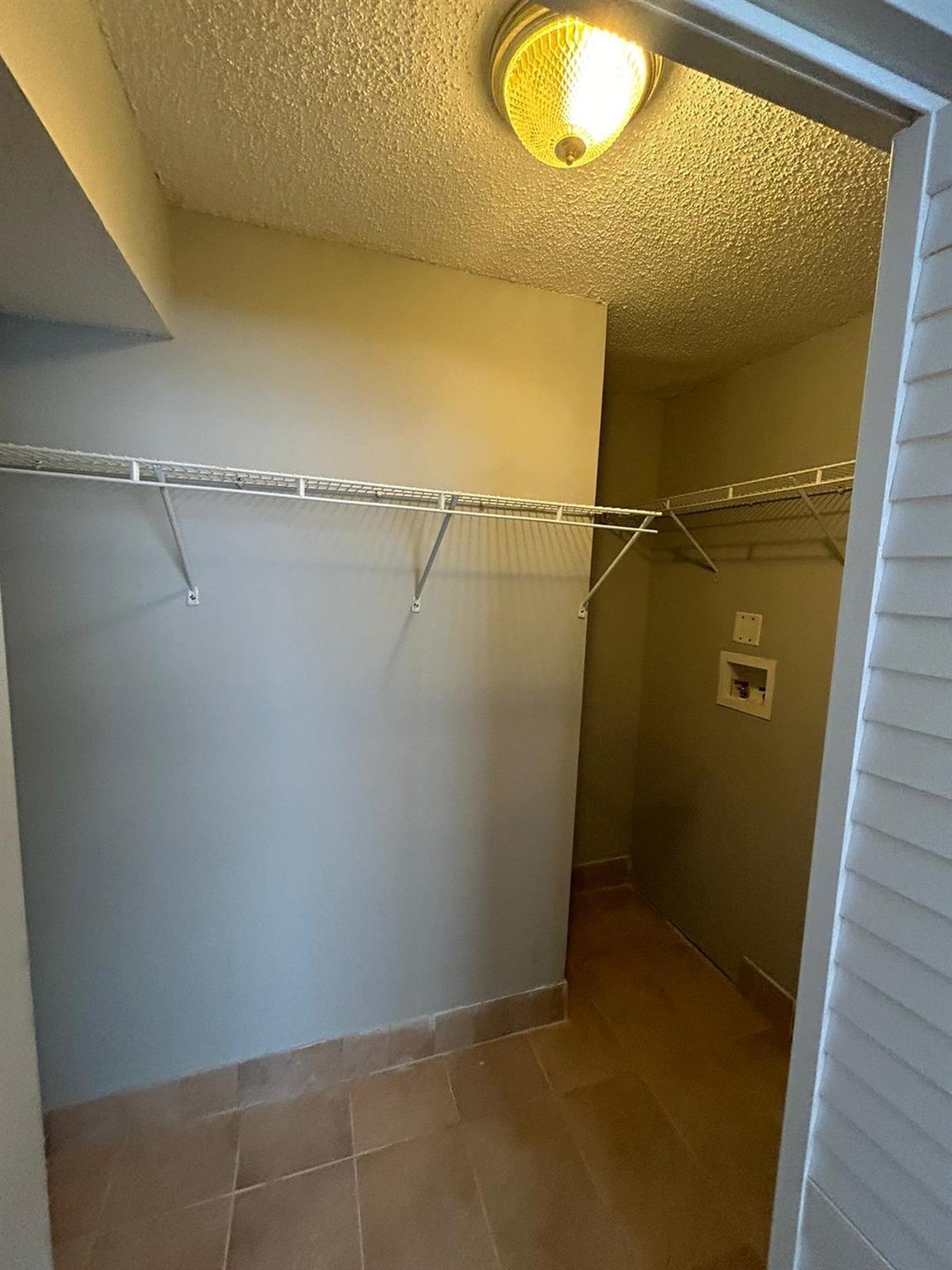 480 Executive Center Drive 1a