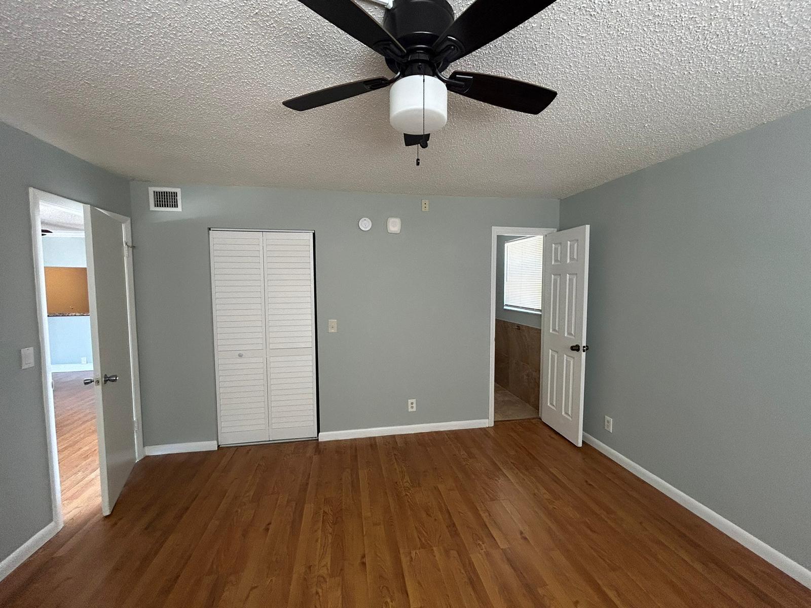 480 Executive Center Drive 1a