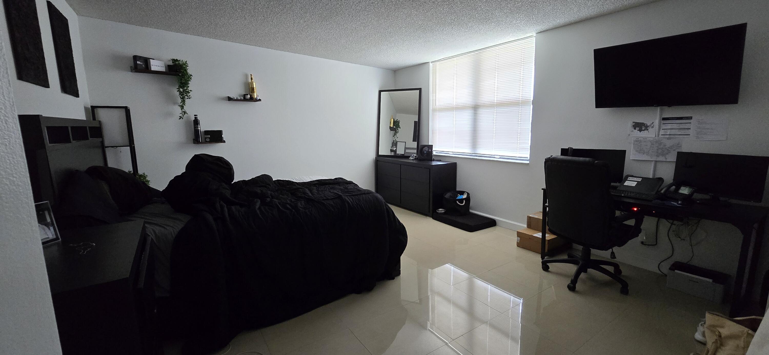 117 Lake Emerald Drive 406