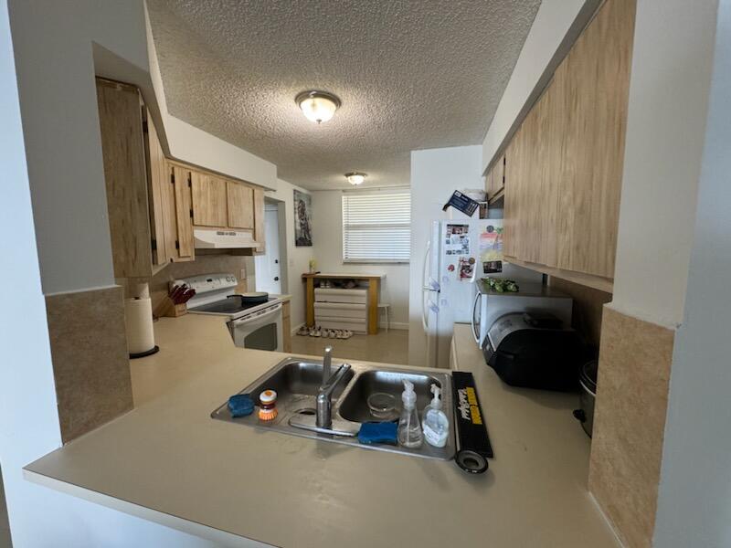 117 Lake Emerald Drive 406