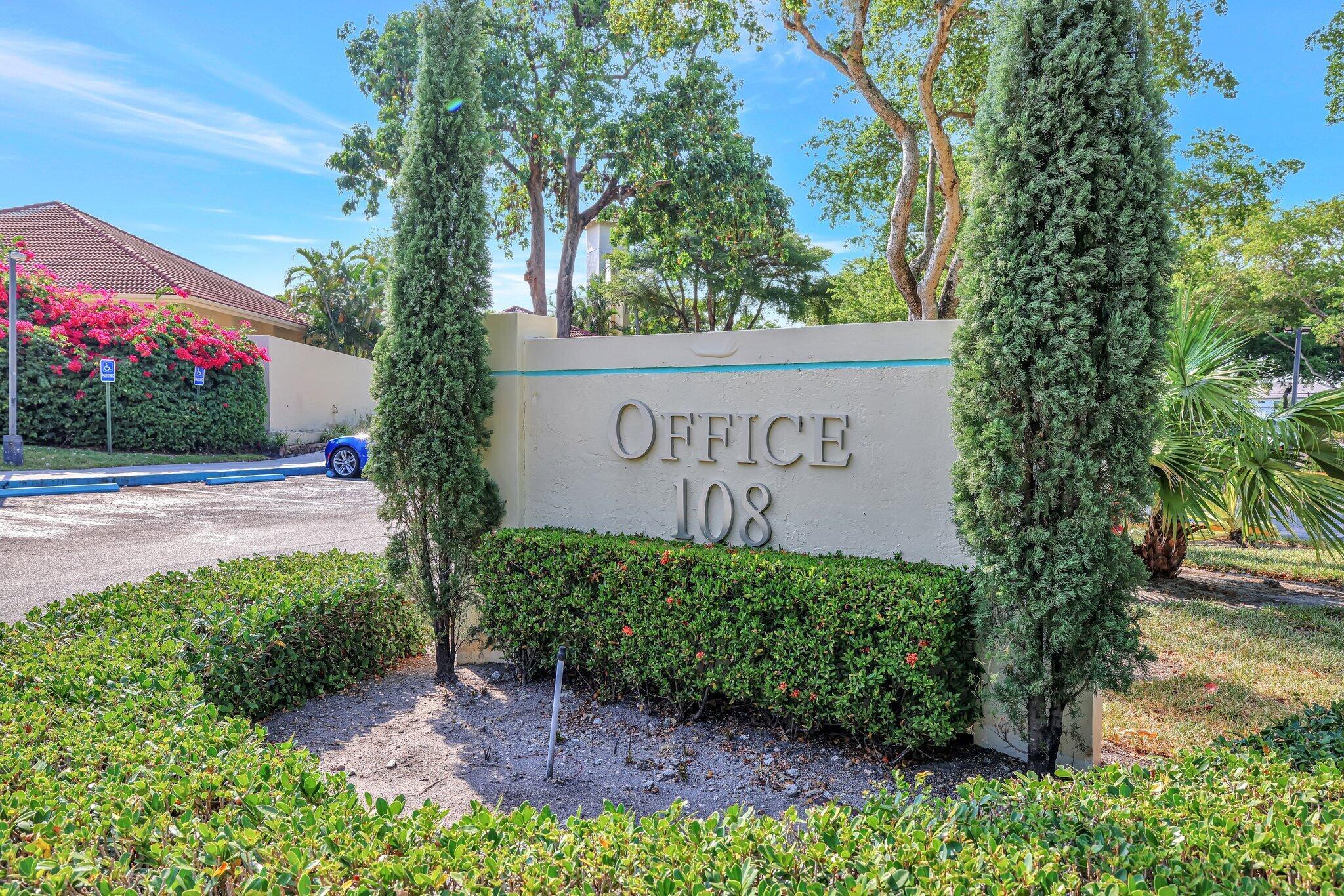117 Lake Emerald Drive 406