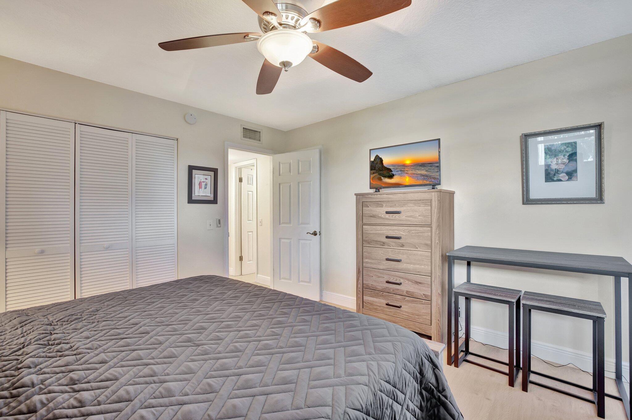 110 Lake Emerald Drive 306