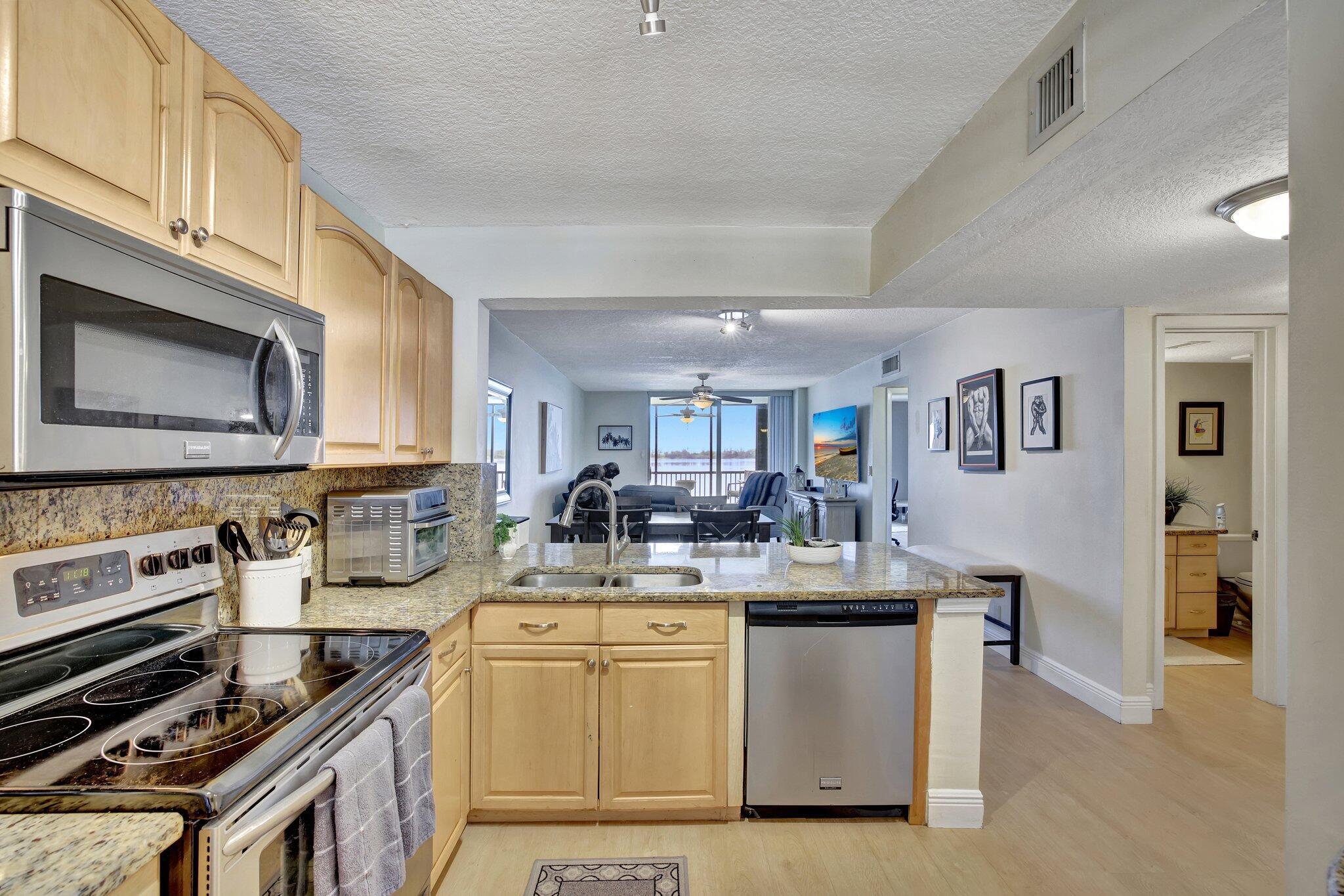 110 Lake Emerald Drive 306