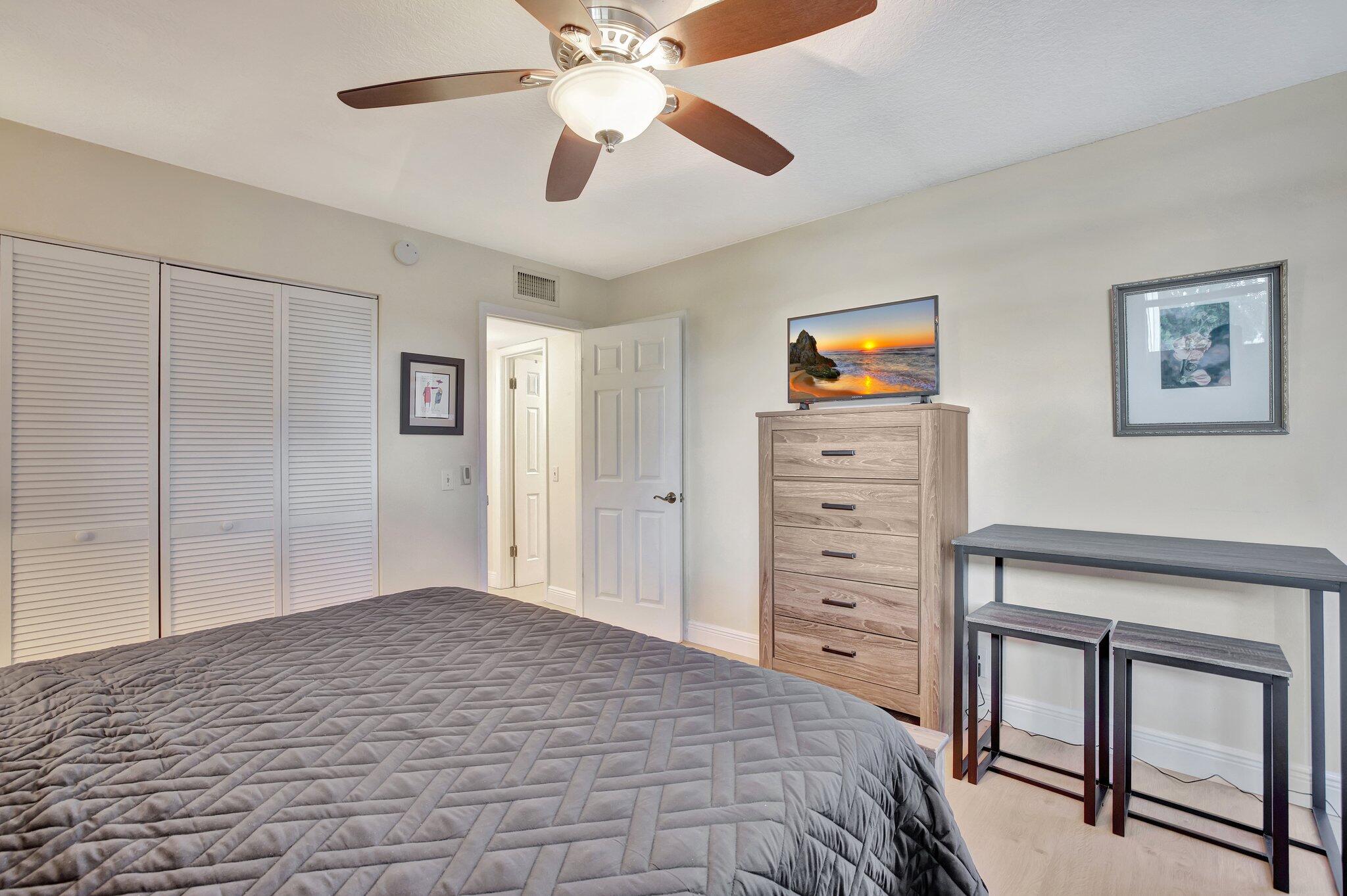 110 Lake Emerald Drive 306