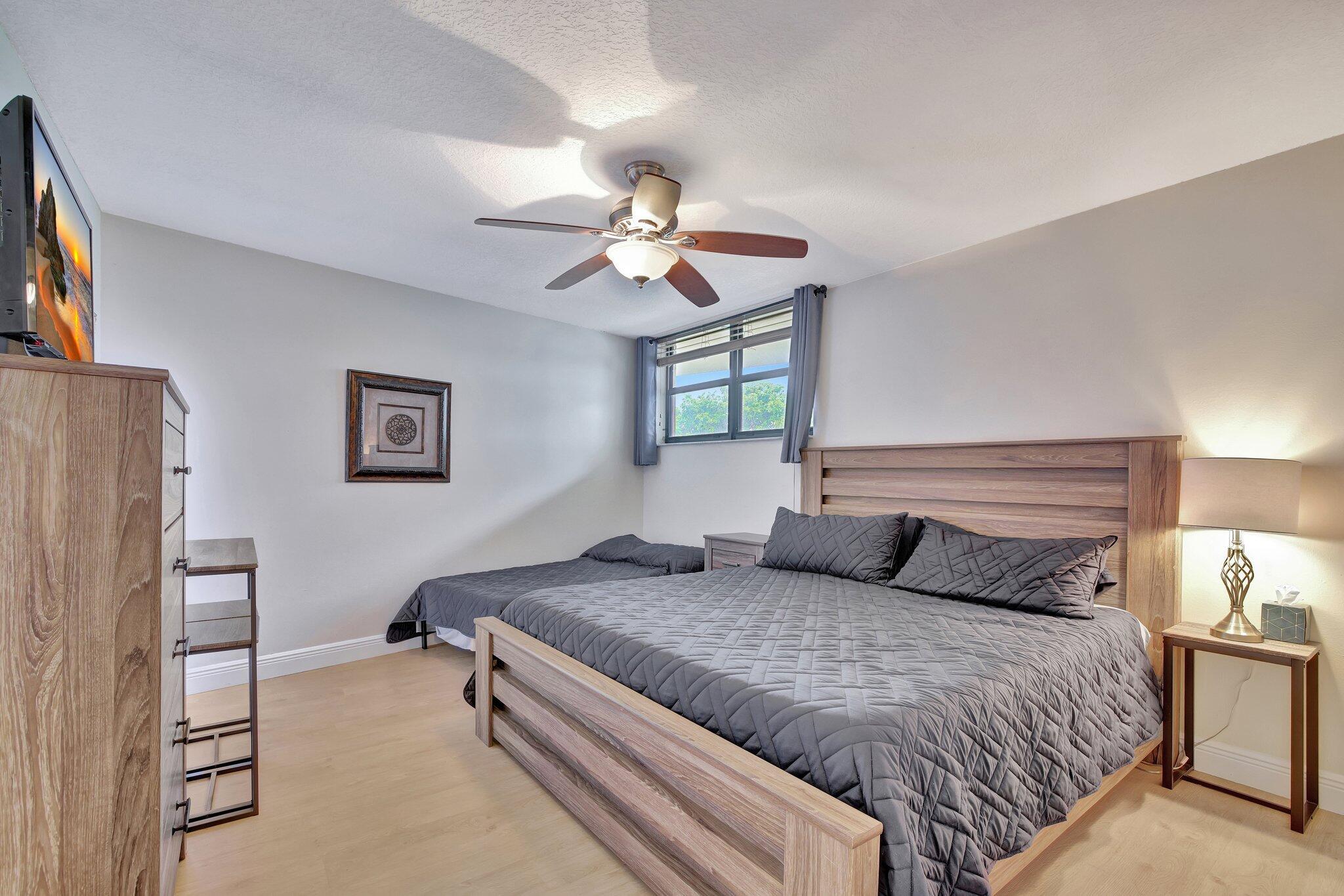 110 Lake Emerald Drive 306