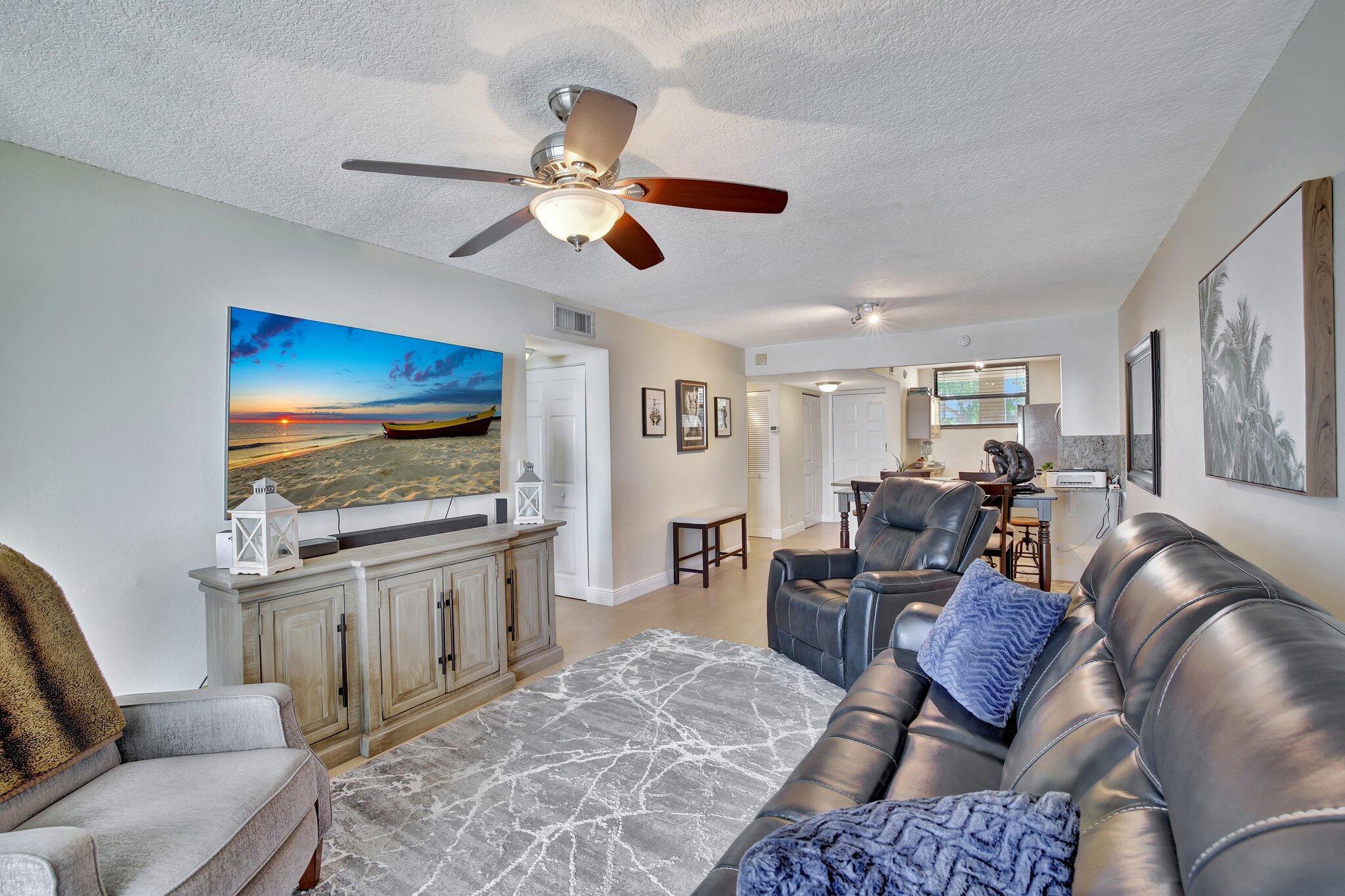 110 Lake Emerald Drive 306